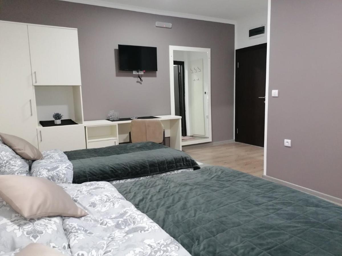 Bed and Breakfast Rivera Club Raška Exterior foto